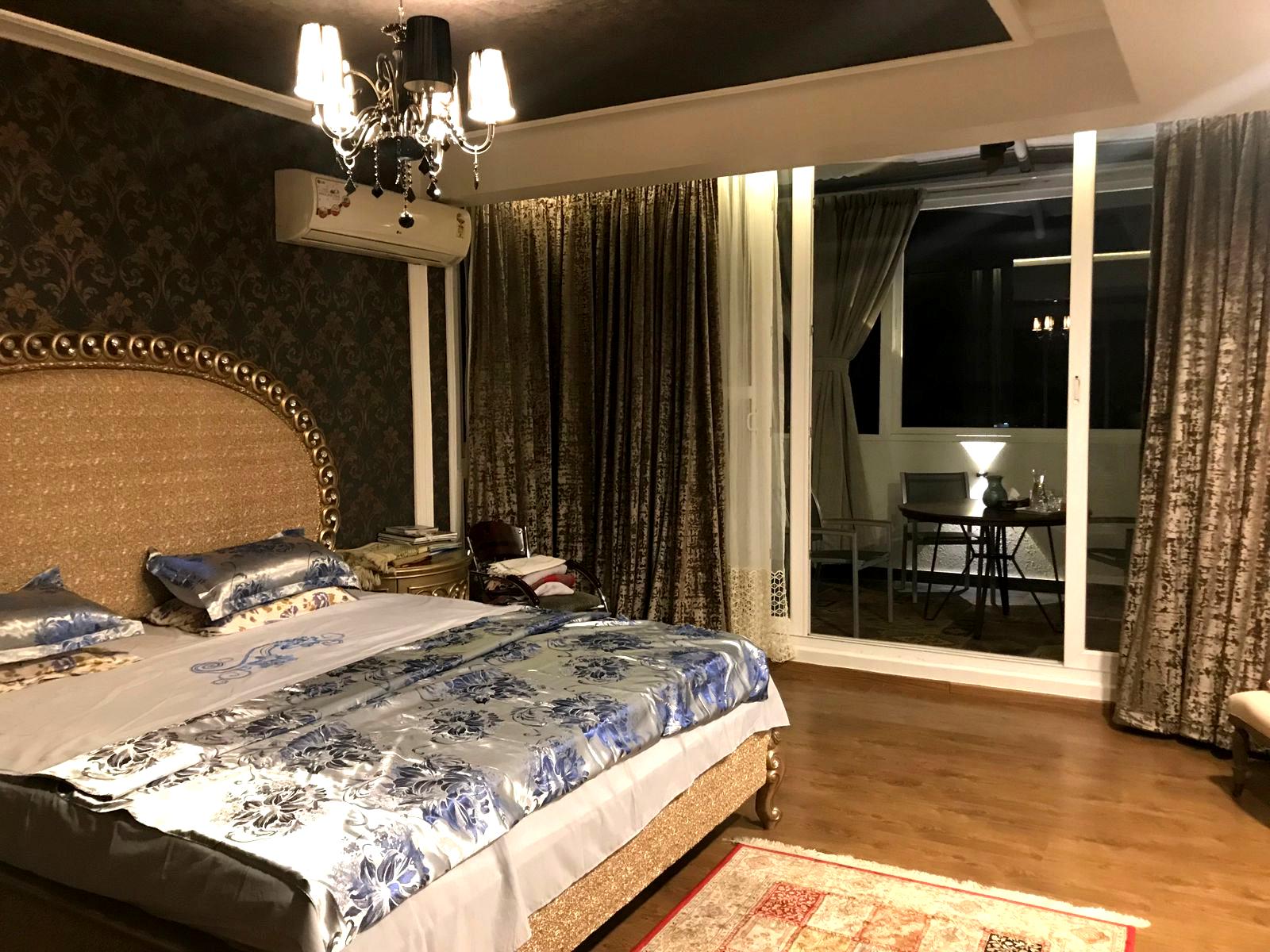 Bed Room